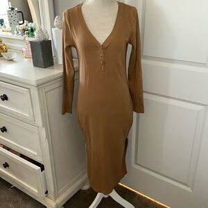 Old Navy size large camel colored long ribbed jersey dress EUC